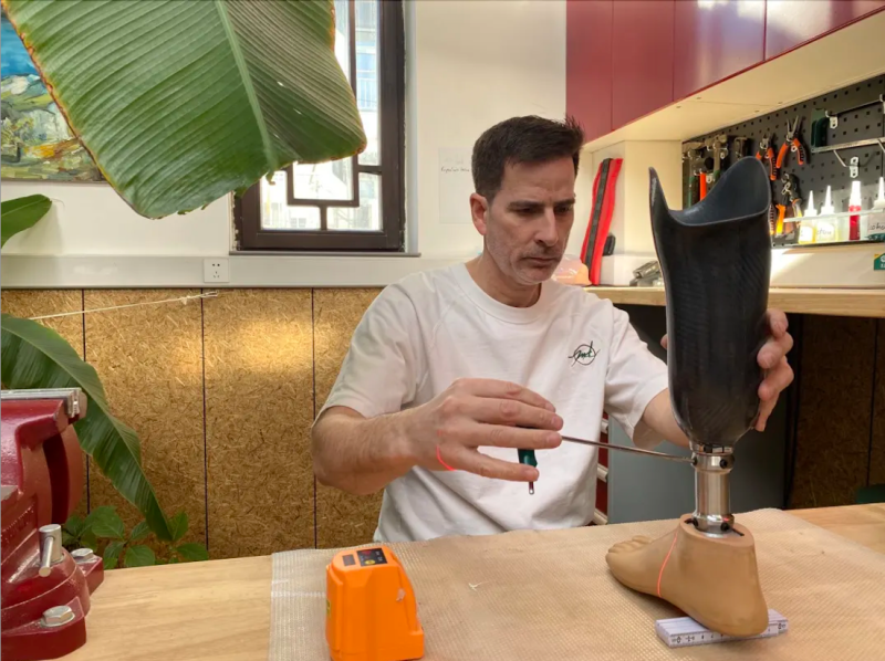 專業(yè)技術(shù)團隊-